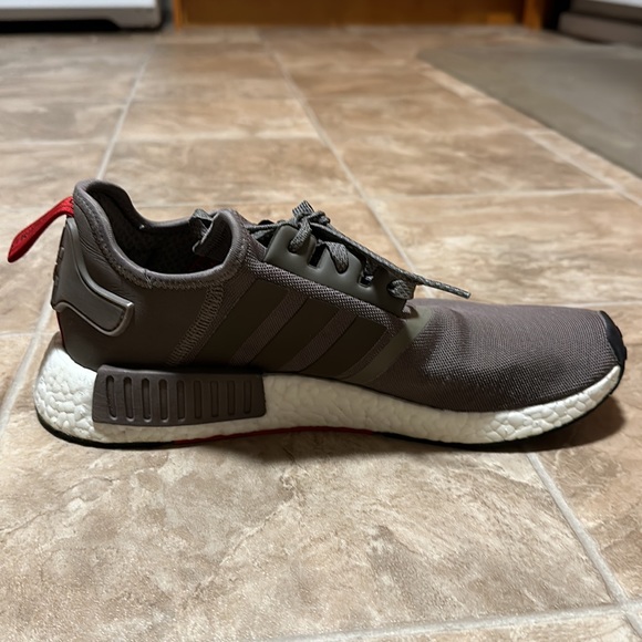 Adidas NMD R1 - Picture 7 of 9